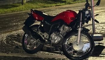 motociclista-ferido-colisao-frontal-carro-chuva-sao-jose-dos-pinhais-1-960x592-1
