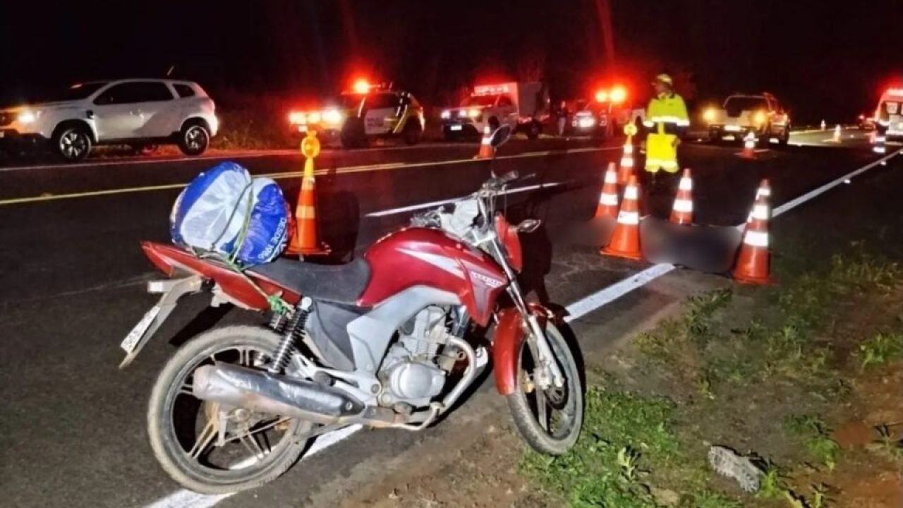 motociclista-idoso-morre-atropelado-problema-pneu-006706390202609081508.jpg