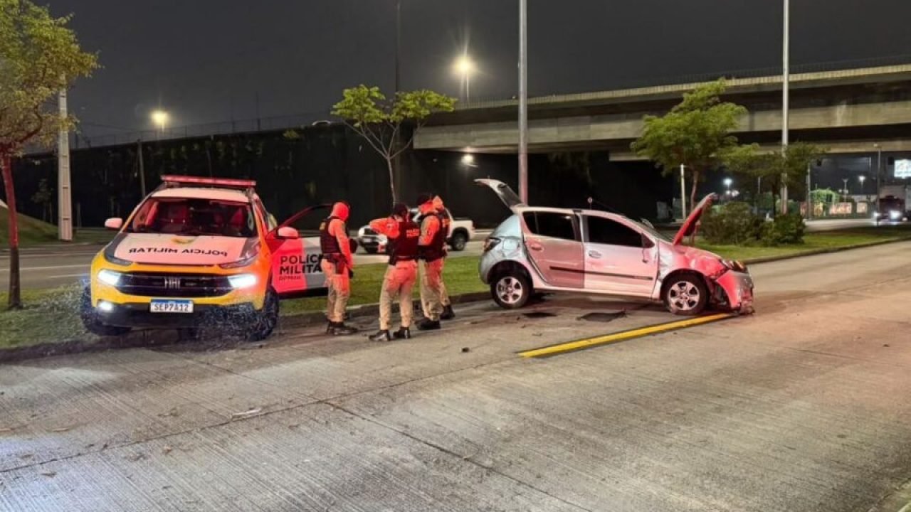 motorista-capota-perseguicao-curitiba-960x592-1