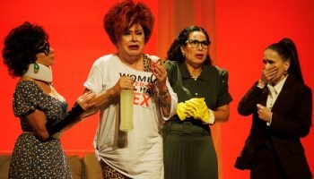 Texto da peça Elas São de Matar teve “pitacos” do elenco, formado por Nan — Foto