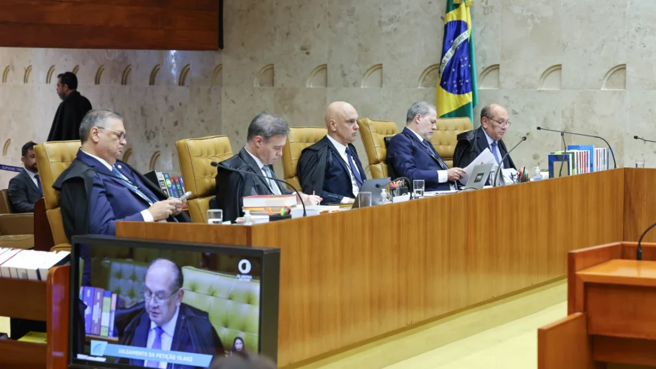 o-supremo-tribunal-federal-stf-sessao-extraordinaria-investigacao-contra-alexandre-de-moraes-mensagens-trocadas-entre-o-ministro-e-daniel-vorcaro-caso-master-metropoles-19-scaled-1