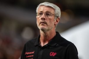 odair-hellmann-athletico-retranqueiro-ficou-arabia