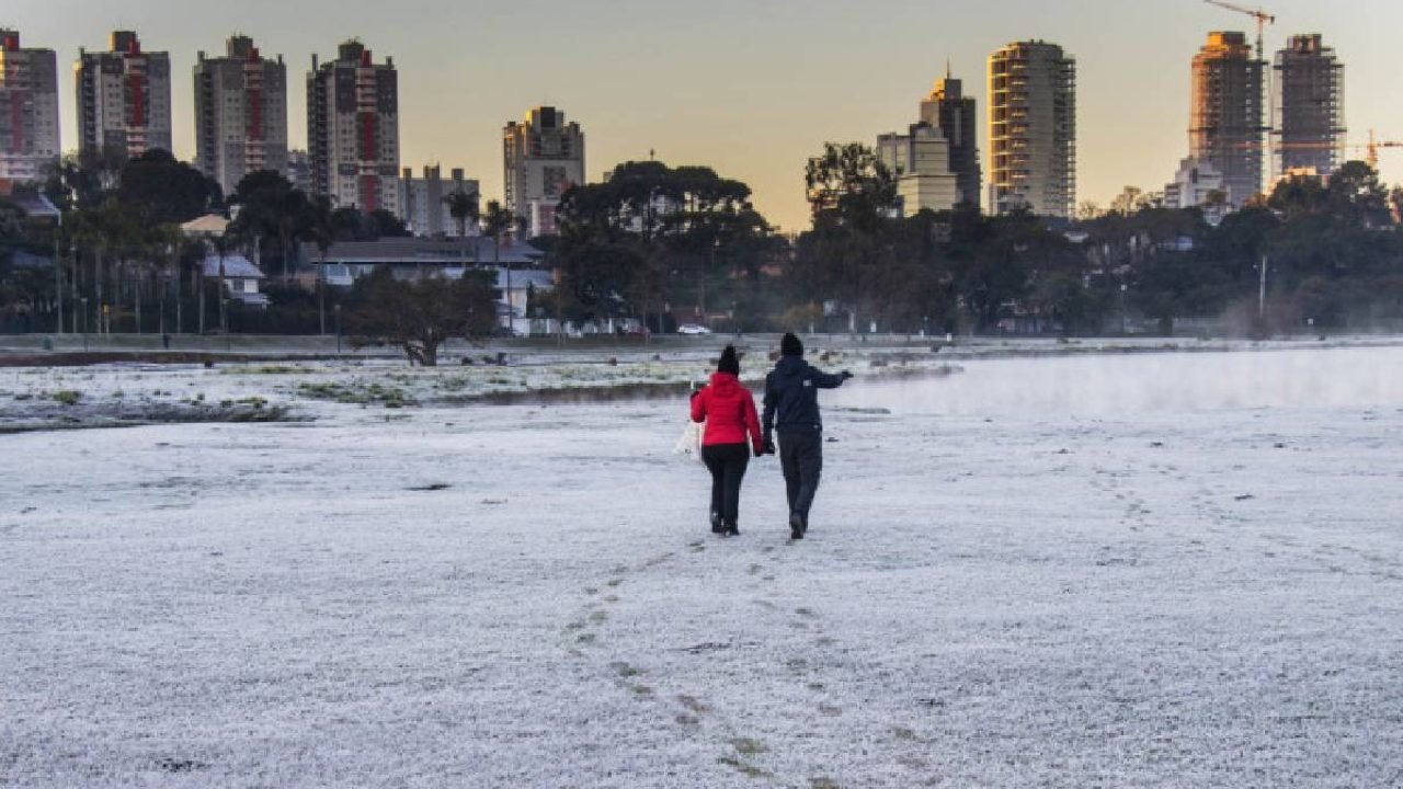 Há possibilidade de formação de geada nas primeiras horas do dia — Foto: Há poss