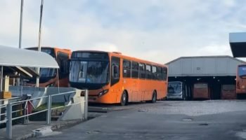 paralisacao-onibus-curitiba-lista