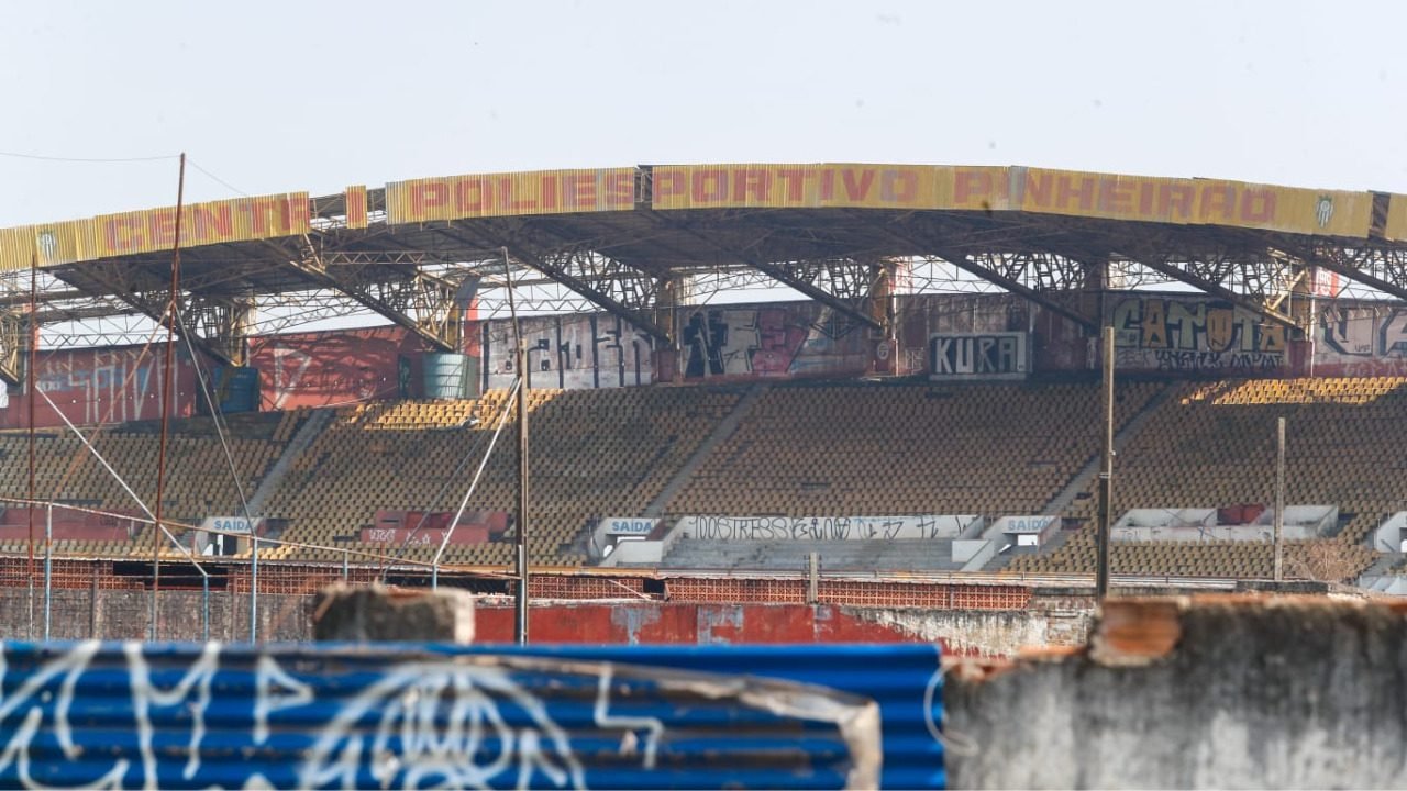 pinheirao-terreno-valor-processo-governo-parana-joao-destro