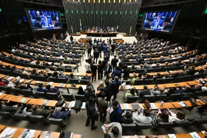 plenario-camara-deputados-2025006345510202604042053.webp.webp
