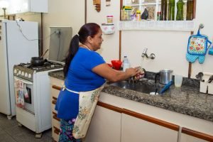 pnad-trabalhodomesticohome-licia006481380202606261300.jpg