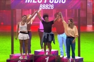 Imagem colorida de Samira, Milena e Ana Paula formando um pódio do BBB 26 — Foto