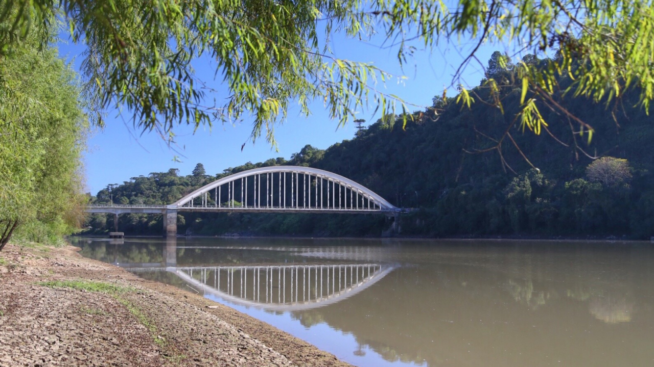 ponte-uniao-da-vitoria-interditada-aen006506950202607101500.png