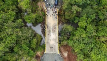 Nova ponte sobre o Rio São João em Prudentópolis — Foto: Governo do Paraná
