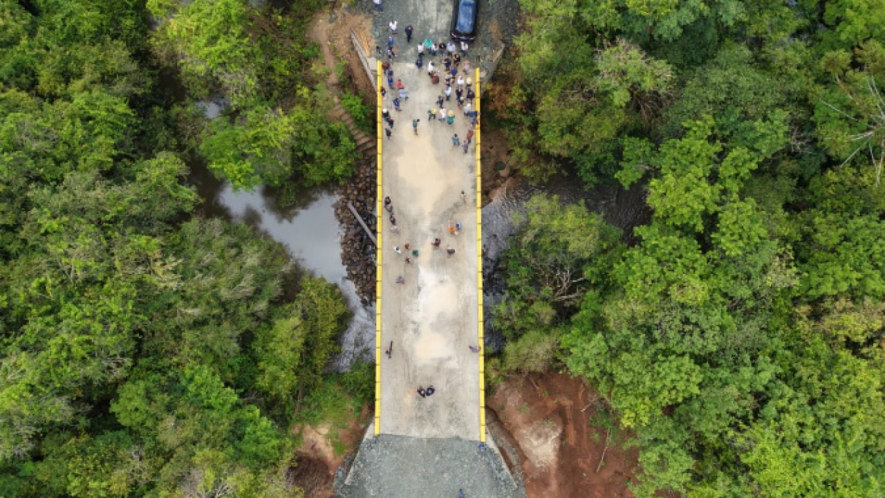 Nova ponte sobre o Rio São João em Prudentópolis — Foto: Governo do Paraná