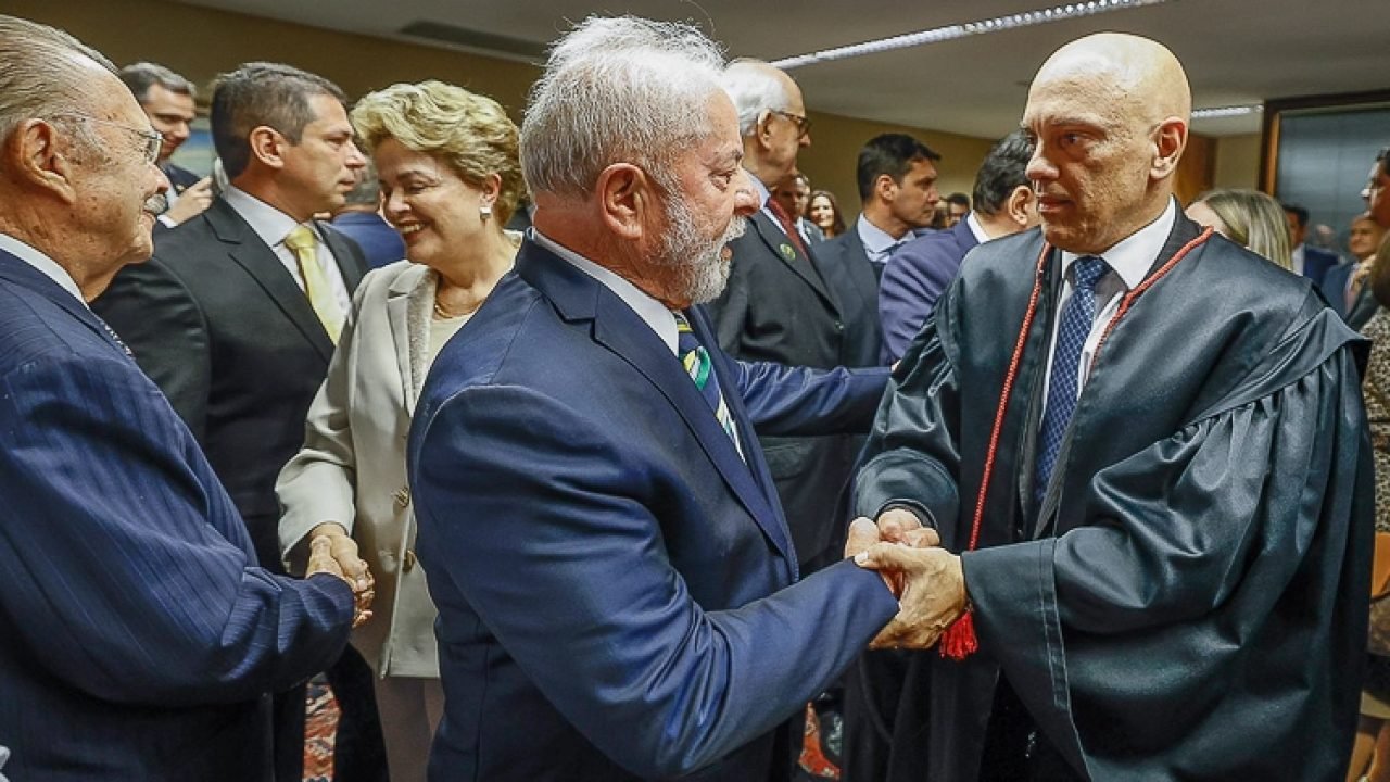 posse-tse-moraes-lula-dilma-ricardostuckert-2-750x440-1