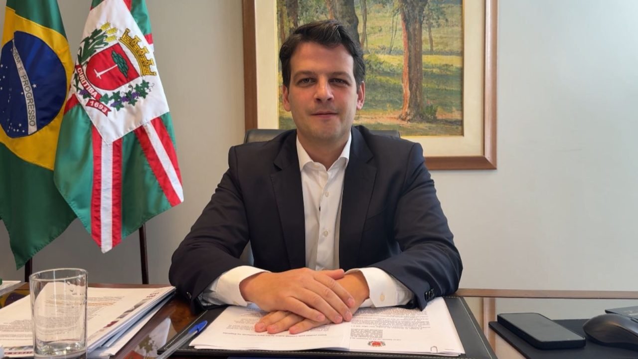 prefeito-de-curitiba-parabeniza-moro-pela-vitoria-006755190202610050024.jpg