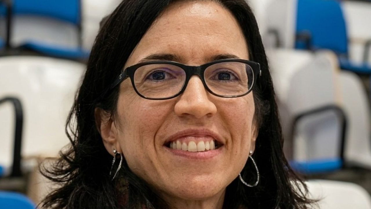 prefeitura-de-foz-troca-cargos-e-confirma-natalia-fuentes-como-secretaria-da-mulher-6a8b478d29c96