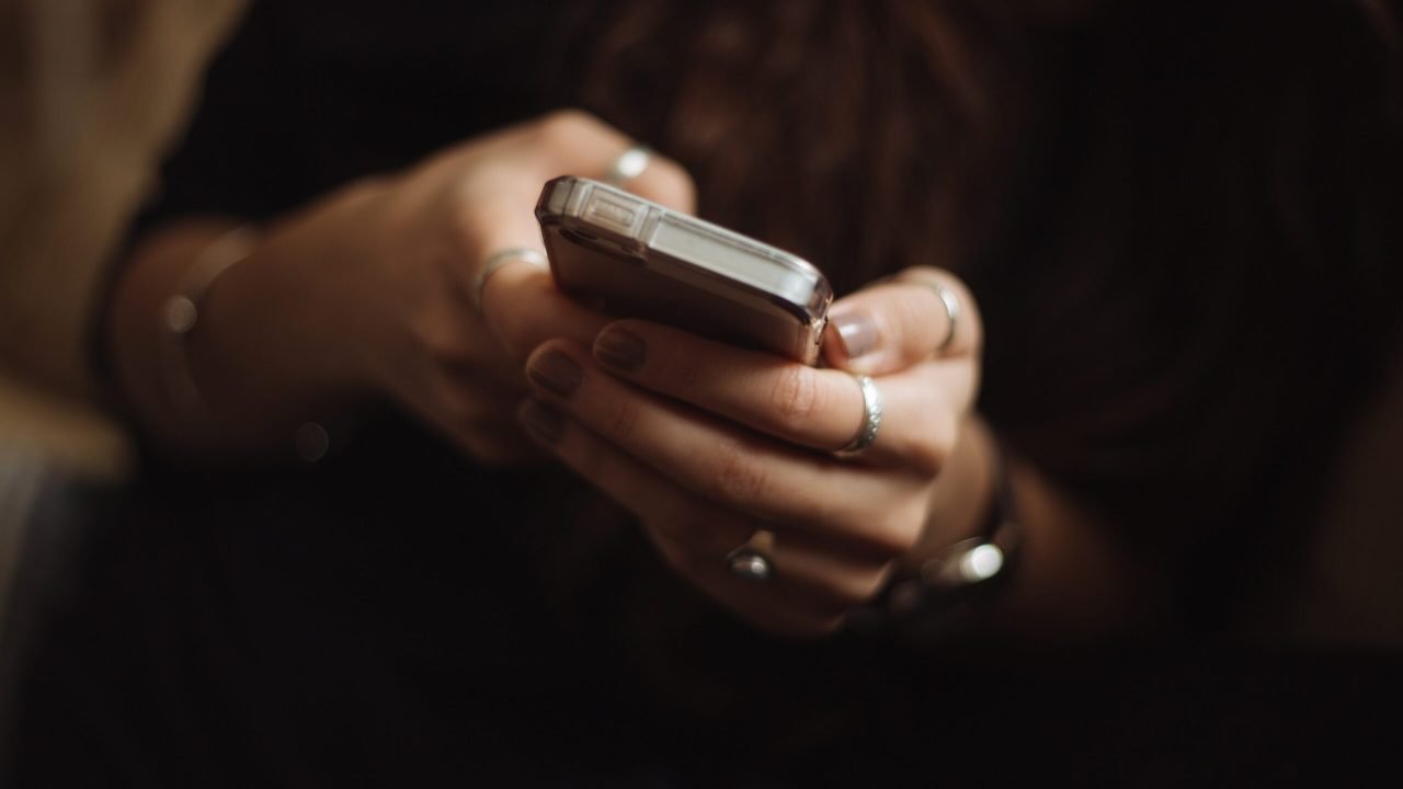 priscilla-du-preez-bjhuu6bpuza-unsplash