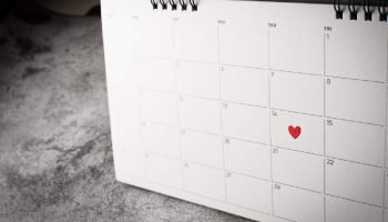 O próximo feriado tem forte tradição religiosa — Foto: O próximo feriado tem for