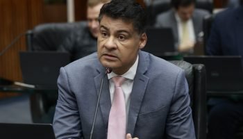 rangel-propoe-uso-de-qr-code-em-farmacias-para-fac006639440202607301846.jpg