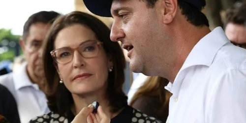 Cristina Graeml e o governador Ratinho Junior (Foto: Geraldo Bubniak / AEN)