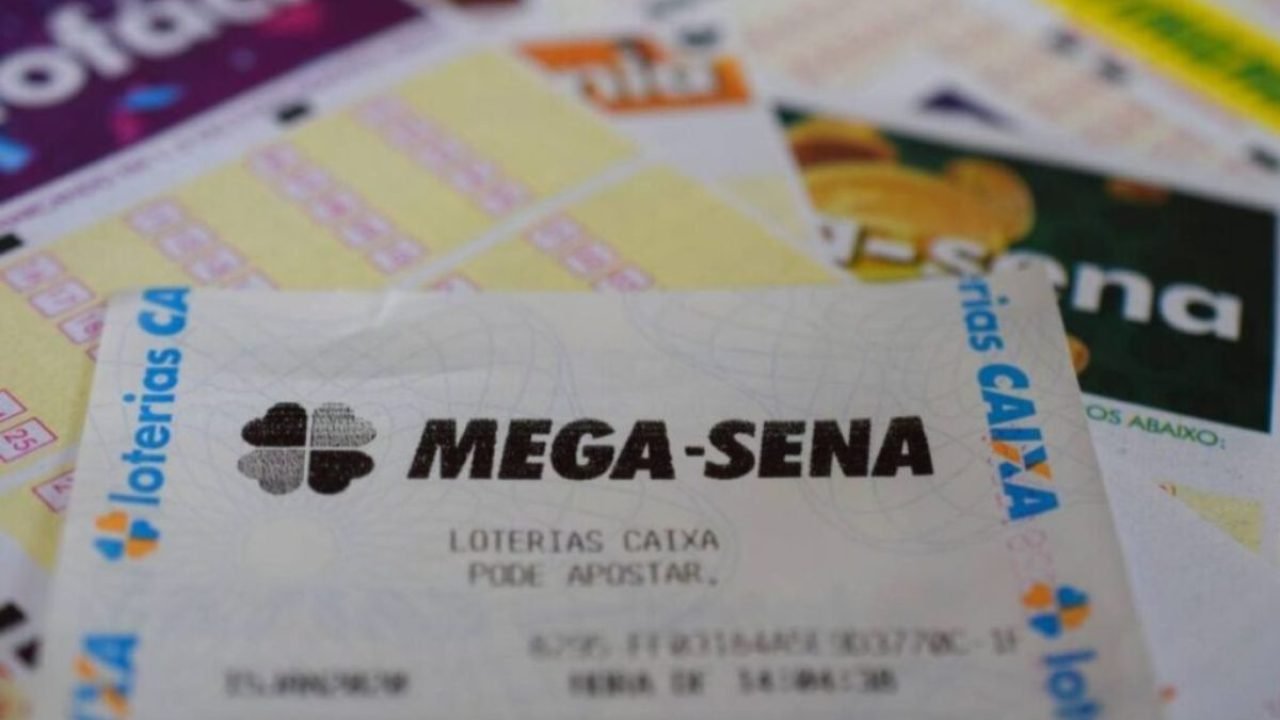 O apostador deve escolher entre 6 e 20 números dentre os 60 disponíveis no volan