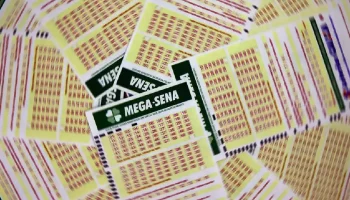 Os concursos da Mega-Sena são realizados três vezes por semana — Foto: Os concur