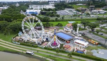 A roda-gigante se tornou uma das principais atrações do Park da Cidade. — Foto: