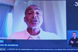 romario-em-sessao-deliberativa