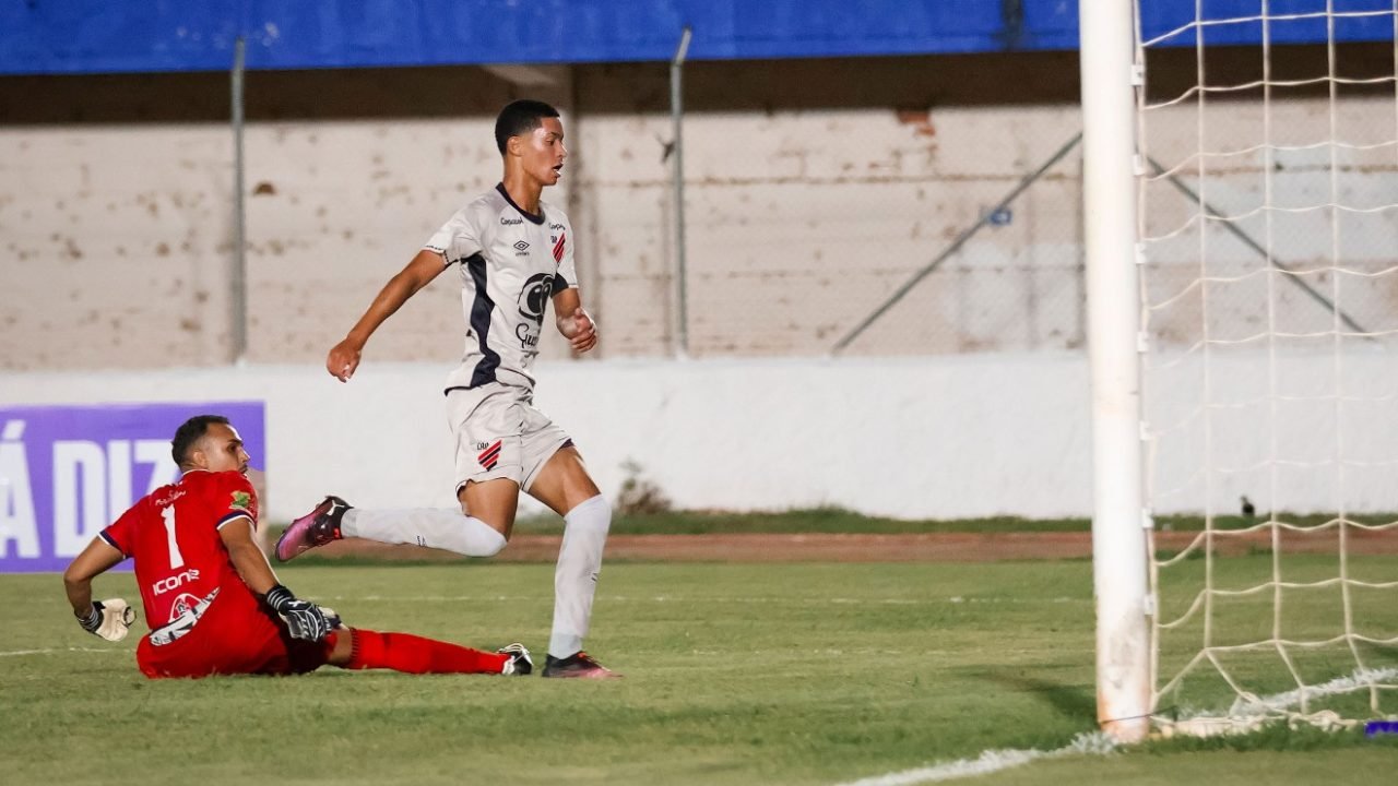 ruan-em-lance-do-gol-do-athletico-copinha-2026