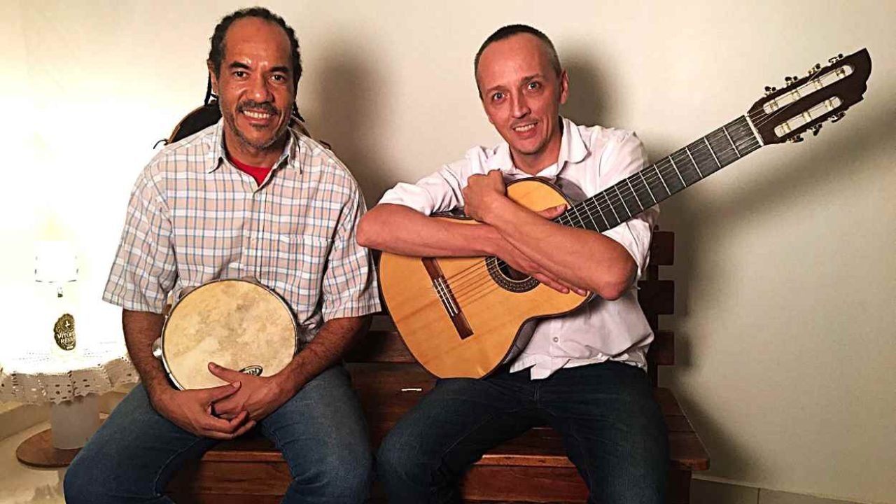 Imagem do samba-enredo da Escola de Samba Mocidade Unida do Porto Meira. — Foto: