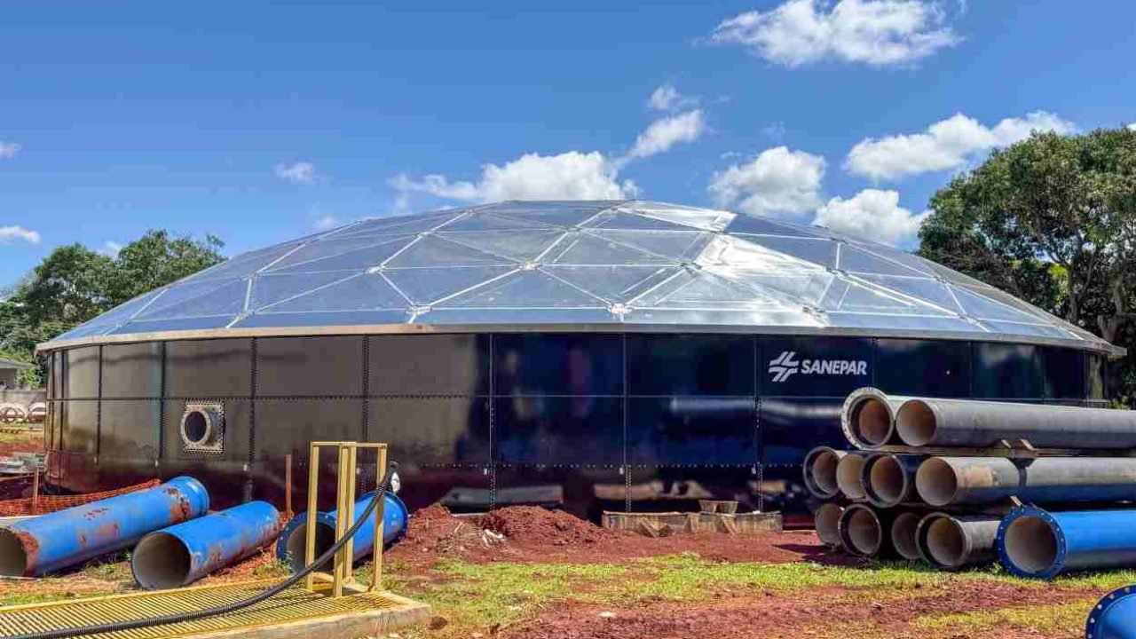 Sanepar avança na interligação de novo reservatório de água em Foz do Iguaçu — F