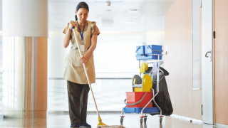 setor-de-servicos-sustenta-geracao-de-empregos-no-006504960202607091616.png