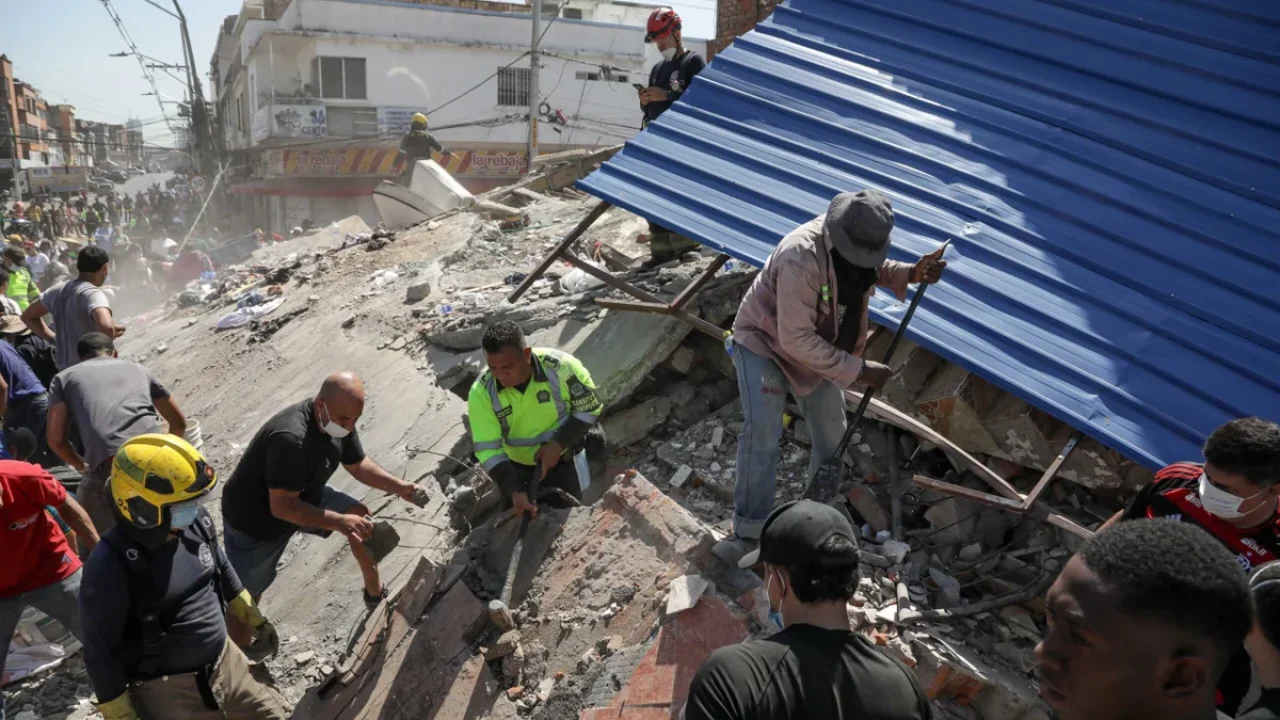 terremoto-de-magnitude-7-4-que-atingiu-a-colombia-006668840202608152346.webp.webp