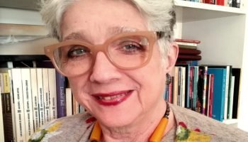 Foto: 1 de 1 Thereza Christina Rocque em selfie colorida - Metrópoles - Foto: Re