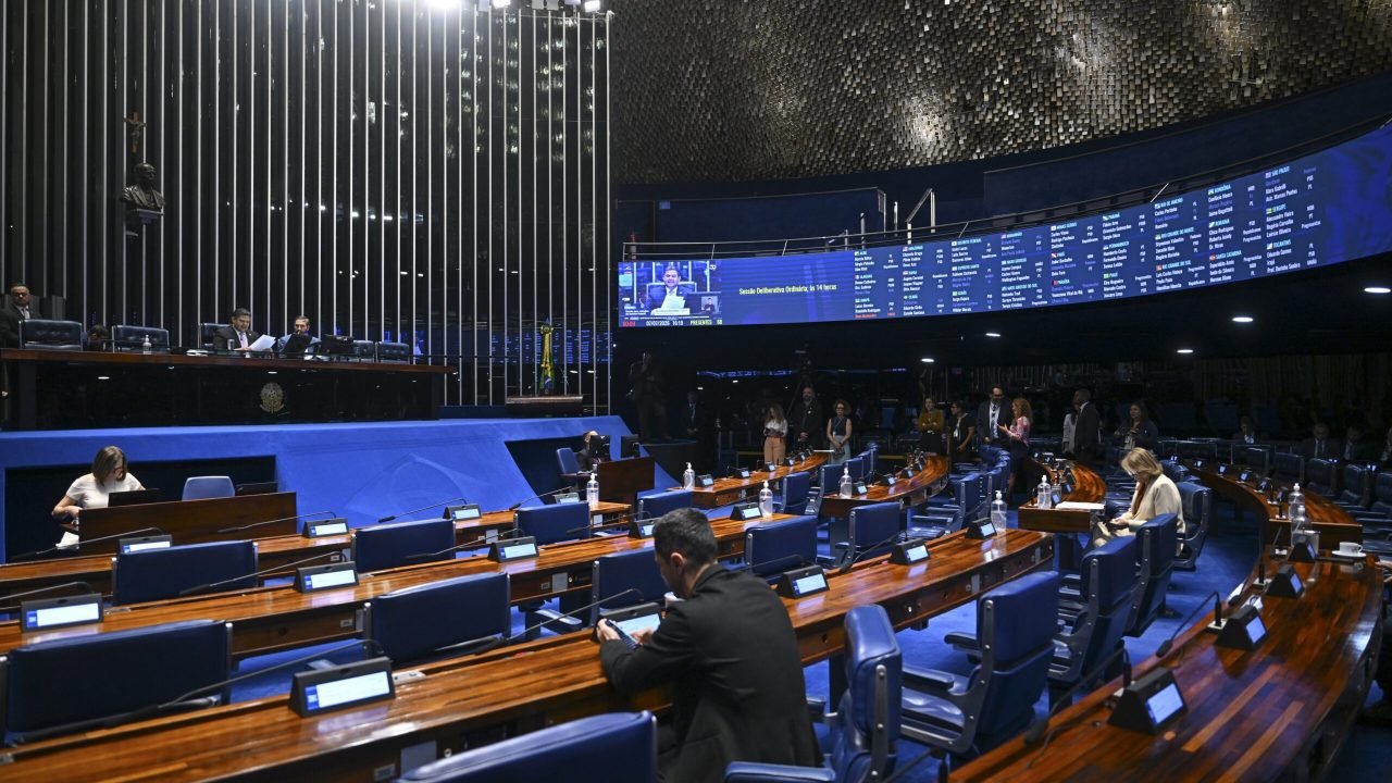 ton-molina-agencia-senado