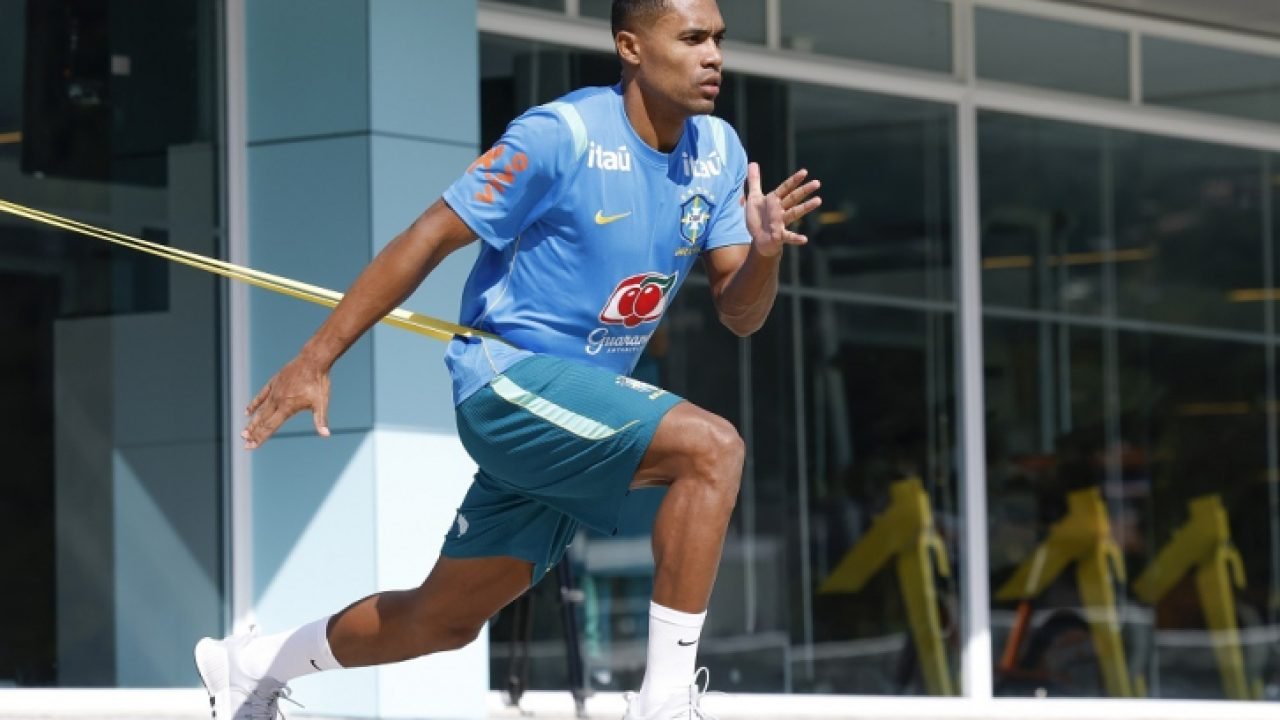 treino-granja-comary-28-05-2026-masculino-28052026-726x500-1