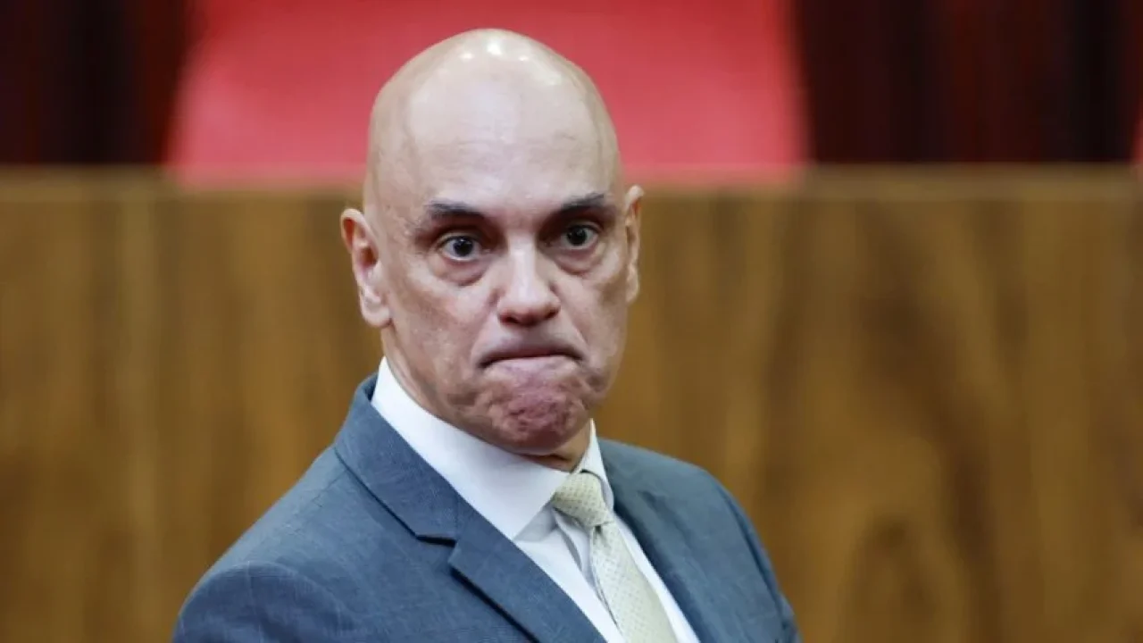 tse-nunesmarques-posse-lula-janjaluladasilva-josesarney-alexandredemoraes-caiado-ibanesrocha-davialcolumbre-michellebolsonaro-flavio-bolsonaro-27-848x477-1