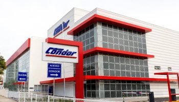 Mutirão de empregos do Condor em Curitiba — Foto: Foto: Condor