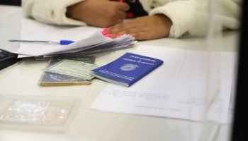 ... — Foto: As vagas abrangem quase todos os setores do mercado de trabalho. (Fo