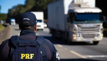 Virada de ano sem morte nas estradas federais do Paraná — Foto: H2FOZ