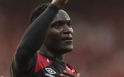 viveros-assusta-torcida-athletico