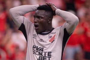 viveros-atacante-athletico-estreia-brasileirao