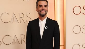 Wagner Moura de Zegna - Foto: Arturo Holmes/Getty Images