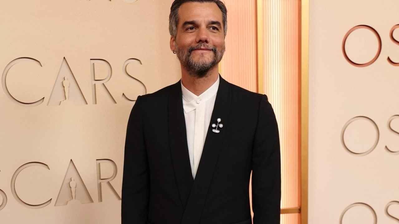 Wagner Moura de Zegna - Foto: Arturo Holmes/Getty Images