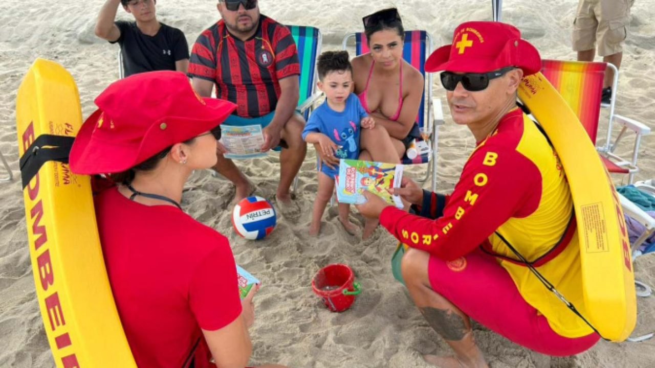 Bombeiros do Paraná em ação no Litoral — Foto: Governo do Paraná