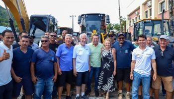 Máquinas agrícolas entregues para o município de Matinhos — Foto: Governo do Par