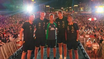 Campeões olímpicos do vôlei são ovacionados em show do Verão Maior Paraná — Foto