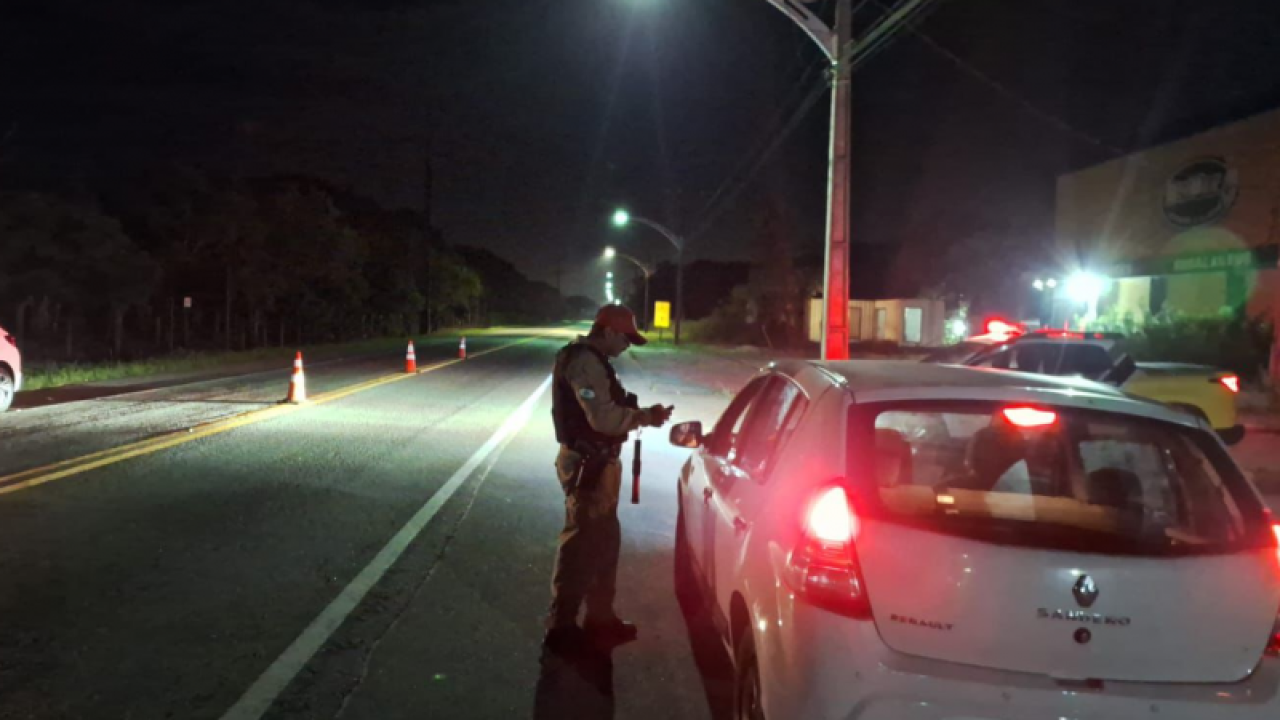 Fiscalização nas rodovias do Litoral do Paraná — Foto: Governo do Paraná