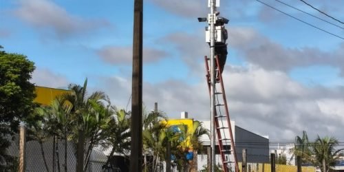 Instalação de câmeras do programa Olho Vivo em Londrina — Foto: Governo do Paran