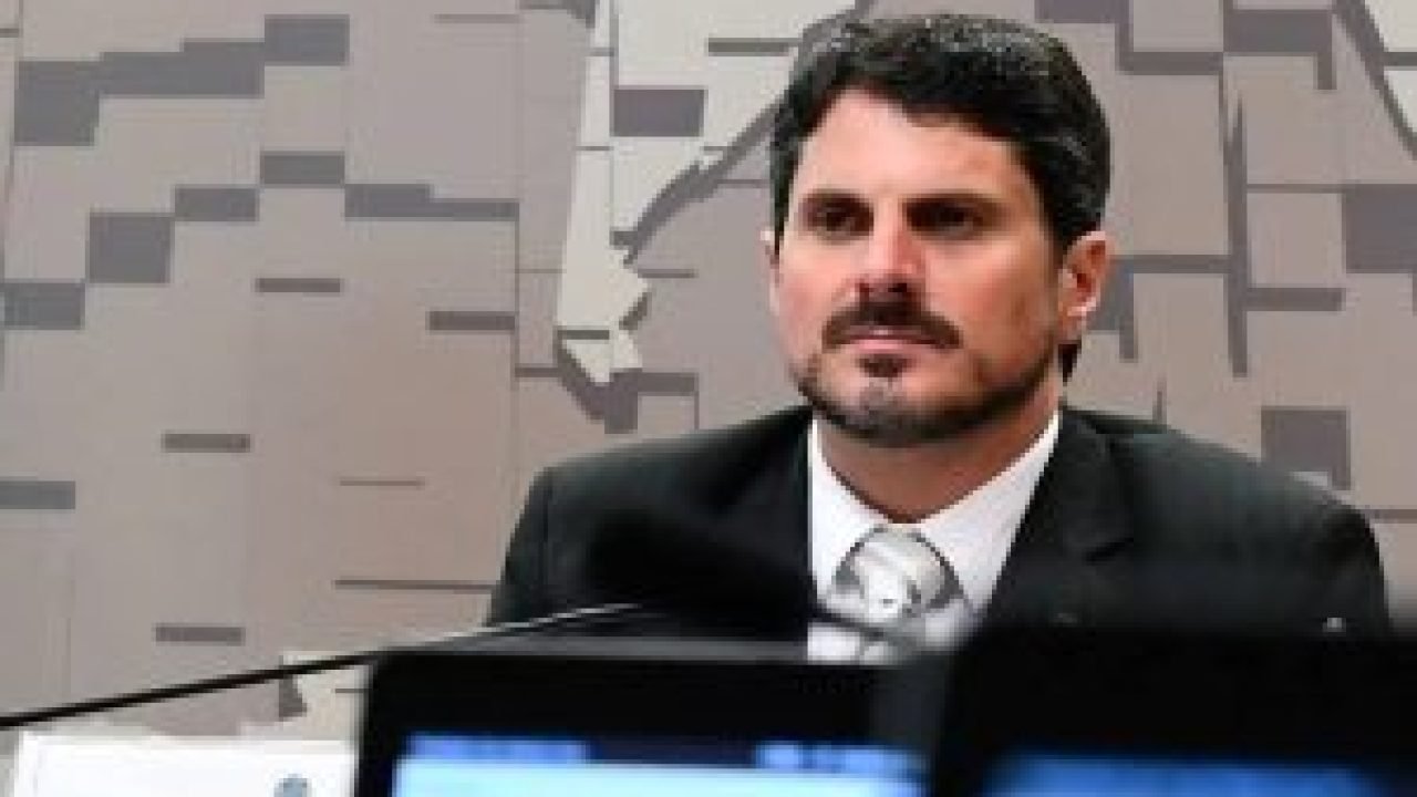 x83004117_senador-marcos-do-val.-foto-agencia-senado.jpg.pagespeed.ic_.ntxov8u5aw-300x179-1